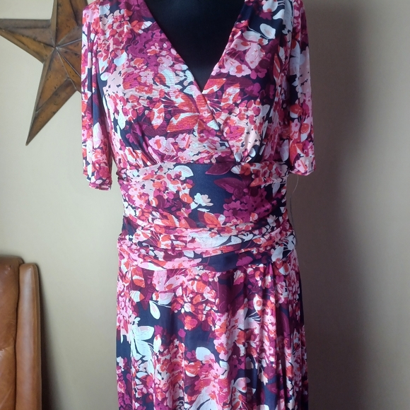 NWT R&M Richard's floral dress - Picture 3 of 5